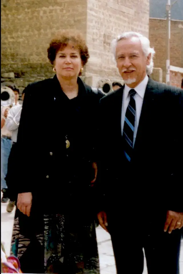 Con su esposa Lúcia, en la boda de su hija Leonil, Estambul, 3 de setiembre de 2000